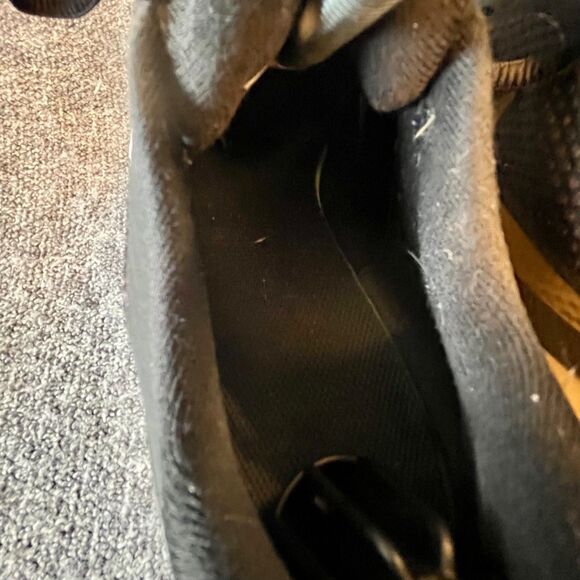 Nike Revolution 5 Black Metallic Gold CV0158-001 Womens Size 8 Running Sneakers - Picture 6 of 9